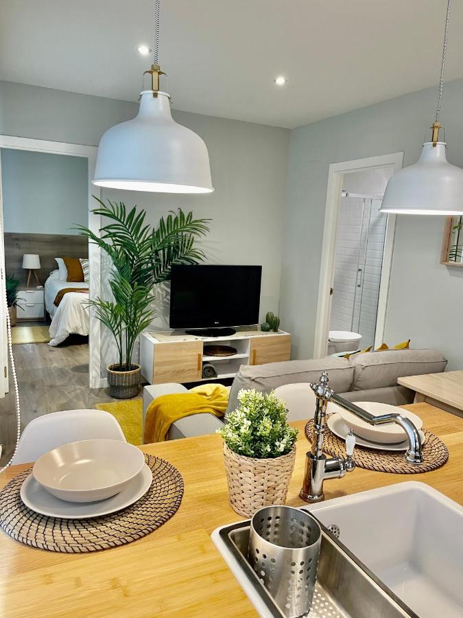 El Tercero De Laura Apartment Pontevedra Bagian luar foto